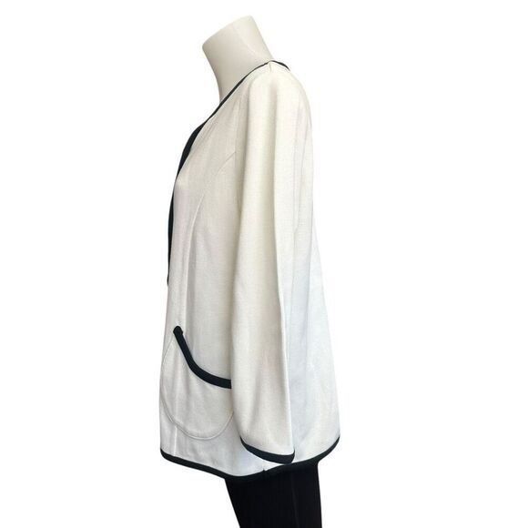 Bob Mackie White Knit Button Down Cardigan Black Wavy Trim Wearable Art M NEW - Picture 4 of 10